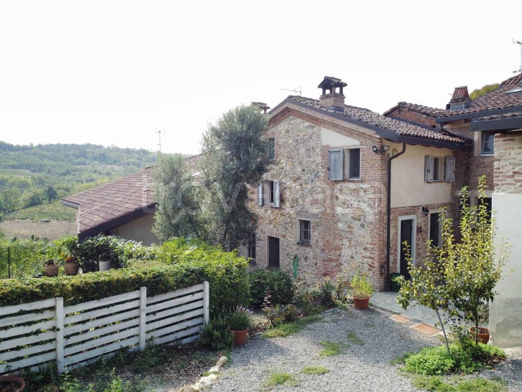 Villa a Schiera in vendita a Berzano di Tortona frazione Inselmina, 31/b