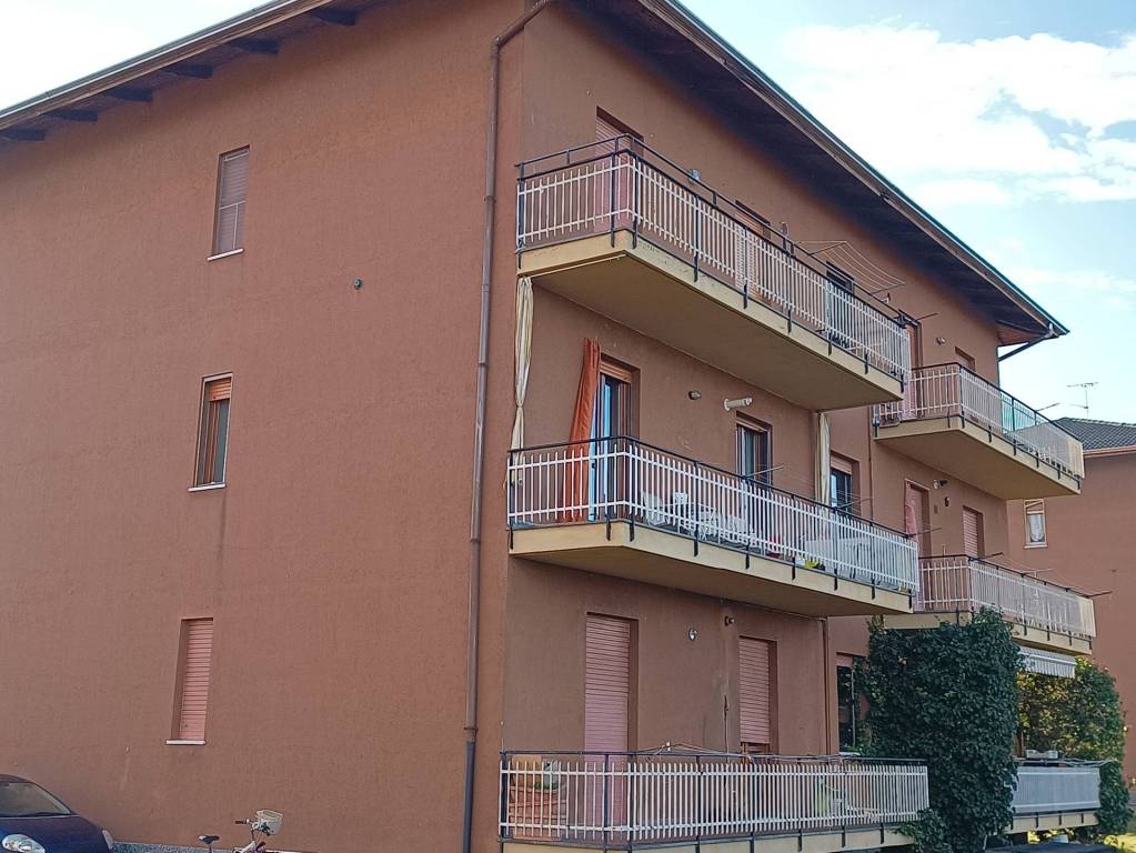 Appartamento in vendita a Borgo d'Ale via Tronzanesa, 27