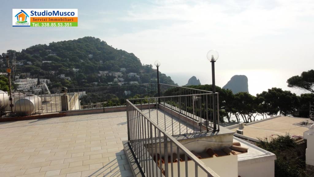 Appartamento in vendita a Capri via Dalmazio Birago