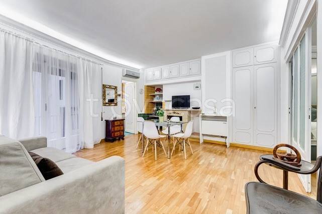 Appartamento in in affitto da privato a Roma via del Portico d'Ottavia, 39