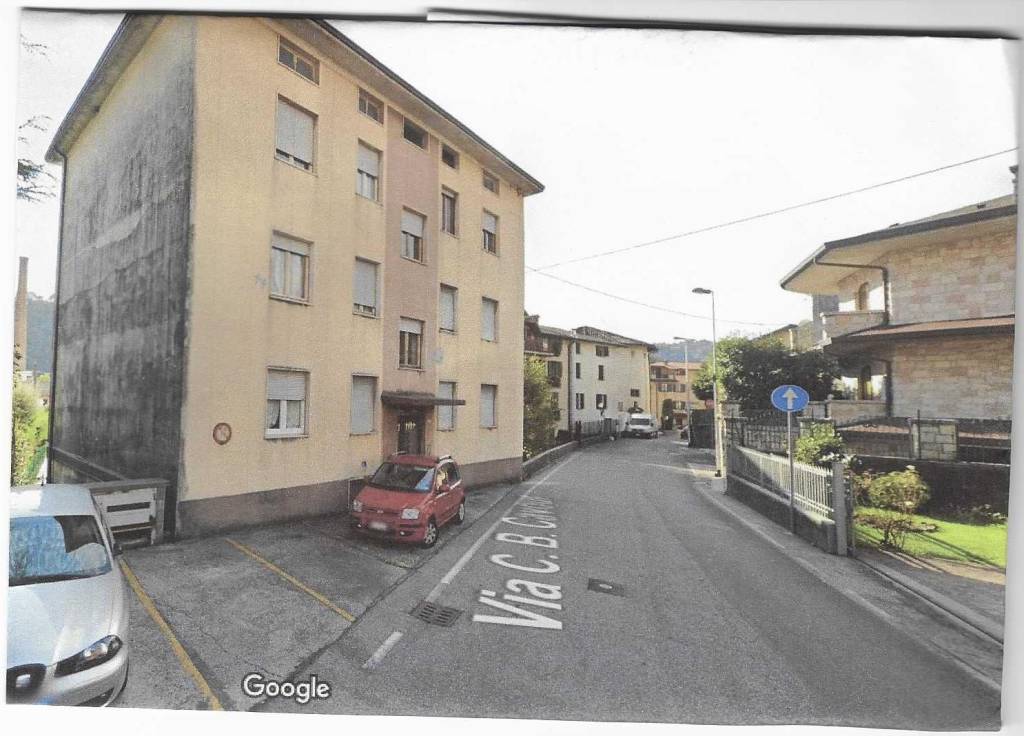 Appartamento in in vendita da privato a Vertova via Camillo Benso di Cavour, 6