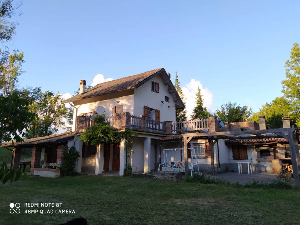 Villa in in vendita da privato a Lizzano in Belvedere strada Provinciale Cavone, 117B