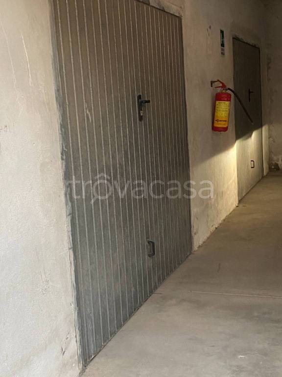 Garage in vendita ad Acerra via Spiniello