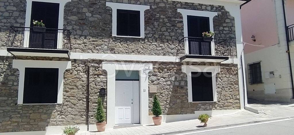 Villa in in vendita da privato a Prignano Cilento corso Umberto I