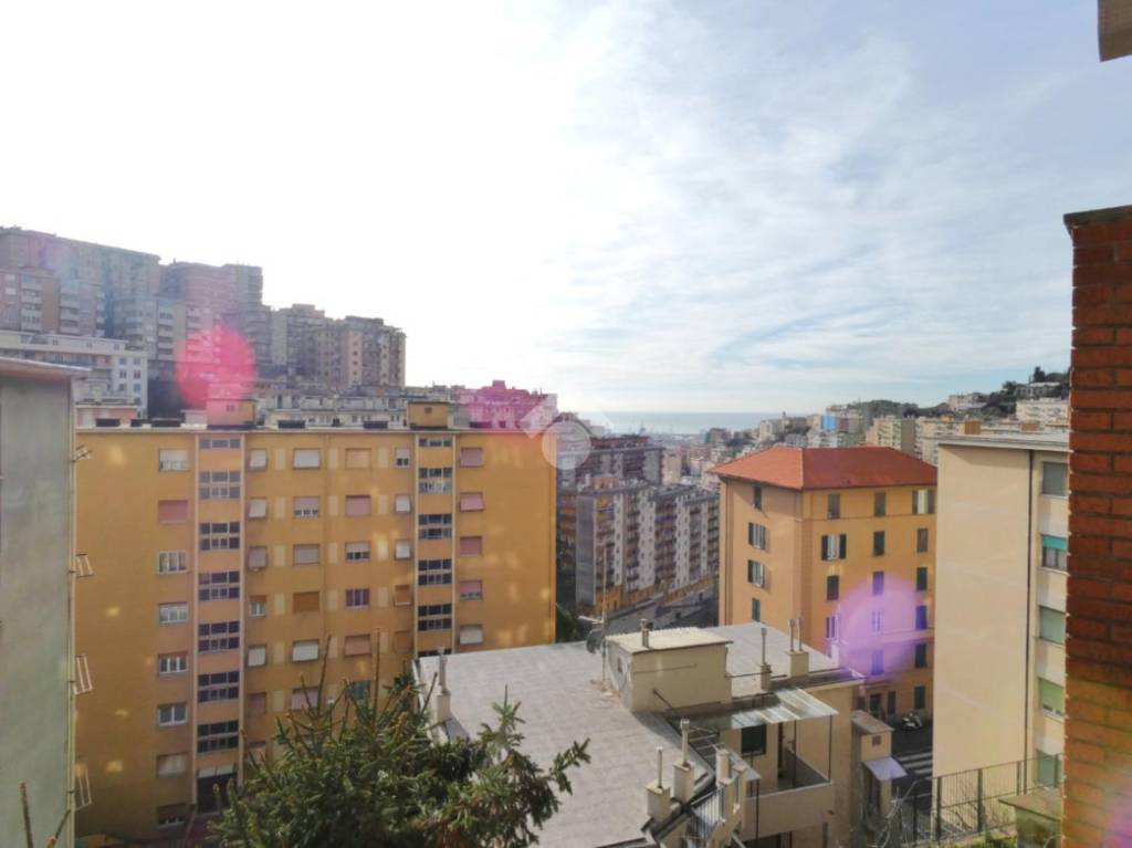 Appartamento in vendita a Genova via Vesuvio, 14