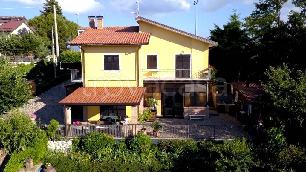 Villa in vendita a Montemarano contrada San Giovanni e Paolo