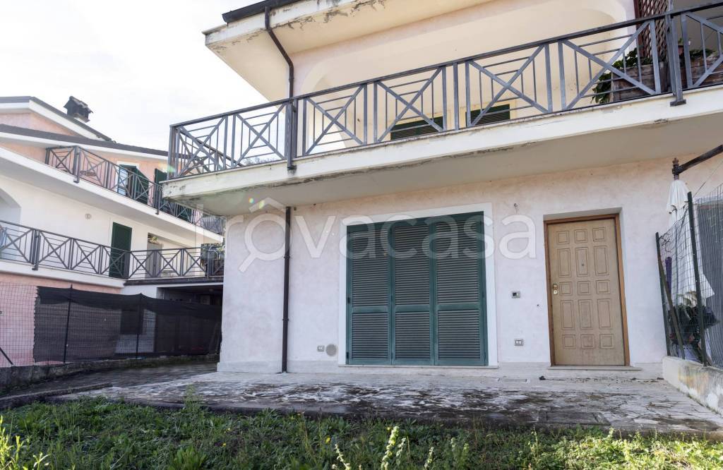 Villa Bifamiliare in vendita a Riano via Monte Marino