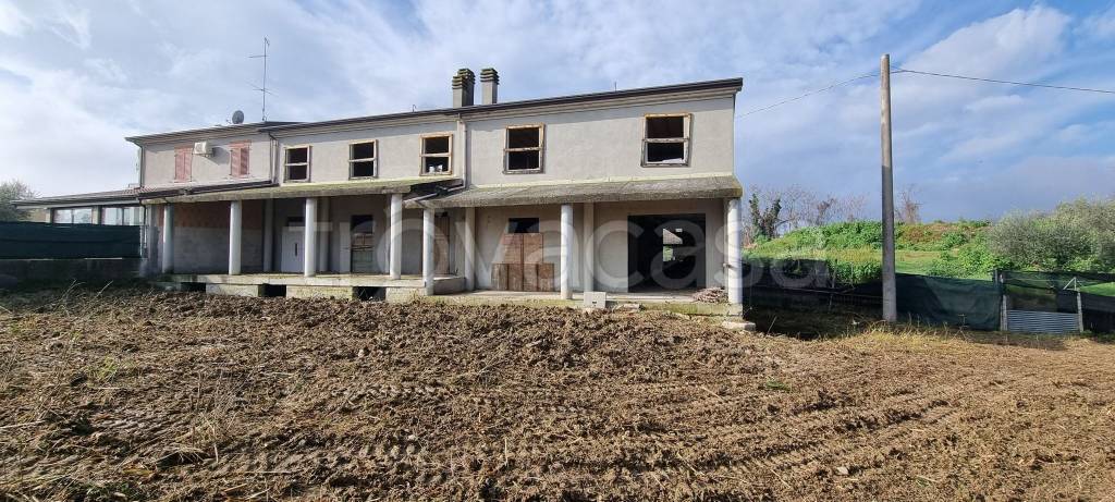 Villa Bifamiliare in vendita a San Clemente via Fornace, 36