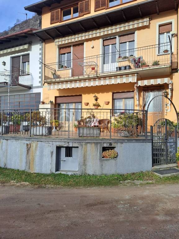 Appartamento in vendita a Omegna via Mozzalina