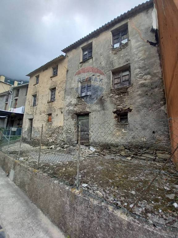 Rustico in vendita a Sori frazione Teriasca, 46