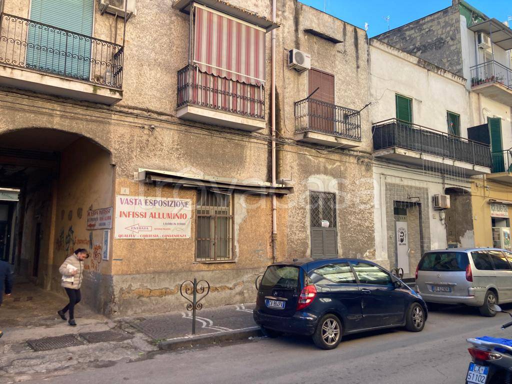 Appartamento in vendita a Napoli via Figurelle