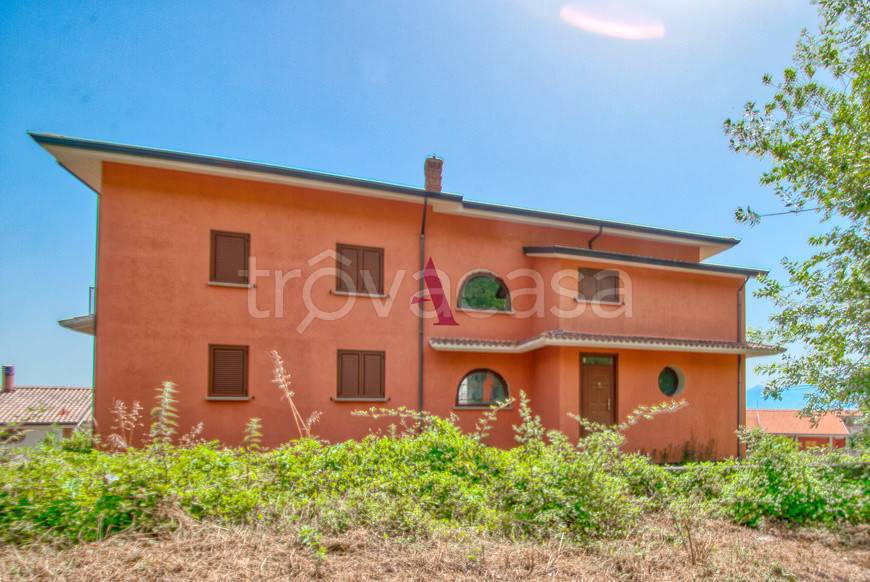 Villa in vendita a Ospedaletto d'Alpinolo via Pastena