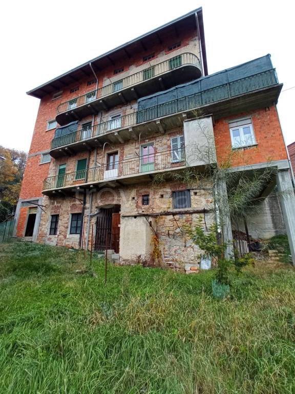 Villa in vendita a Casapinta via Roma