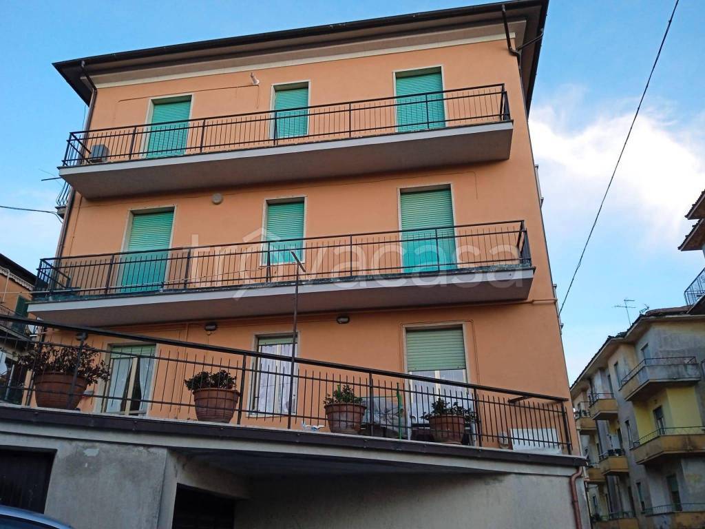 Appartamento in in vendita da privato a Vignanello via Armando Diaz, 19