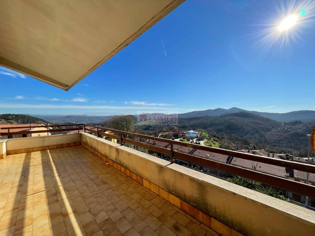 Villa Bifamiliare in vendita a Tolfa via Innocenzo Moretti, 33