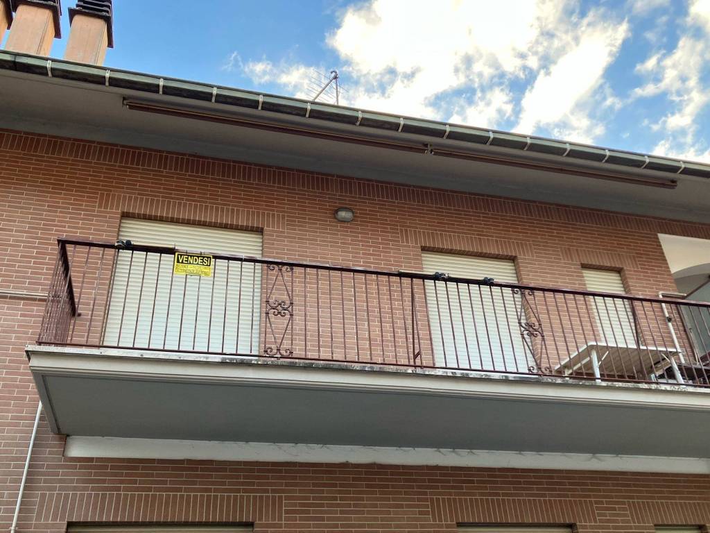 Appartamento in in vendita da privato a Pizzoli via Villa Re, 2