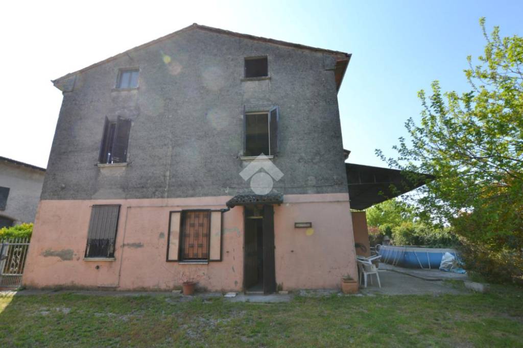 Casa Indipendente in vendita a Casalromano via g. Locatelli, 56