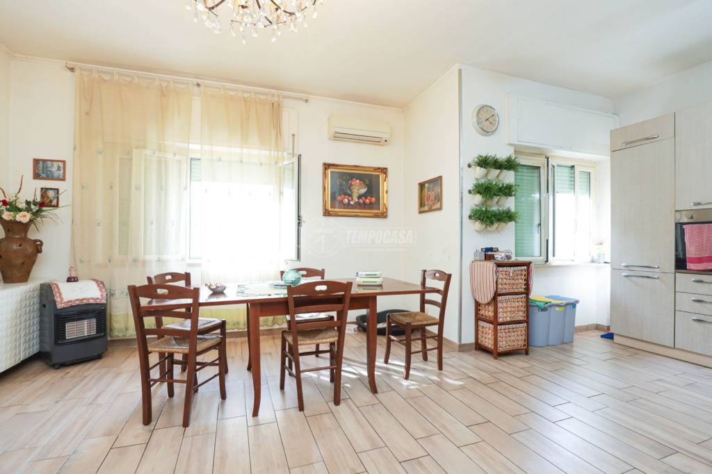 Appartamento in vendita a Pomigliano d'Arco via Benevento, 49