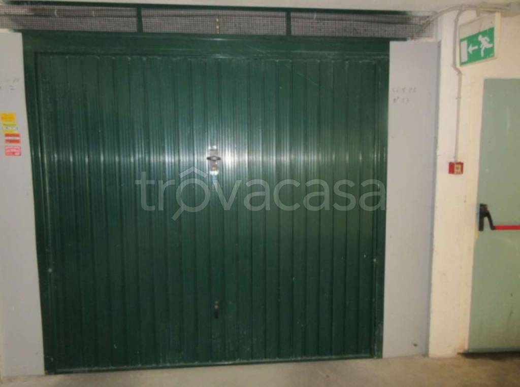 Garage in vendita a Bracciano via dei Quadri, snc