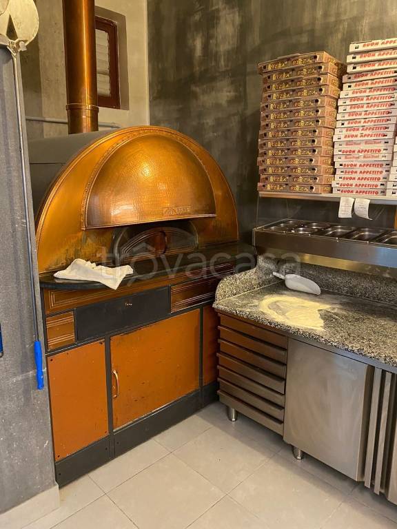 Pizzeria in in vendita da privato a Santo Stefano di Camastra via Leonida, 8
