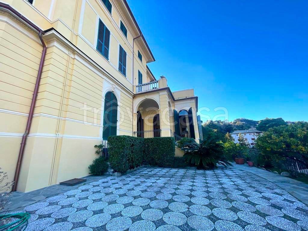 Appartamento in vendita a Rapallo via San Michele