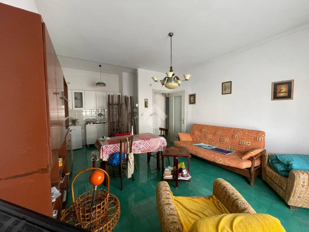 Appartamento in vendita a Rapallo via Francesco Baracca