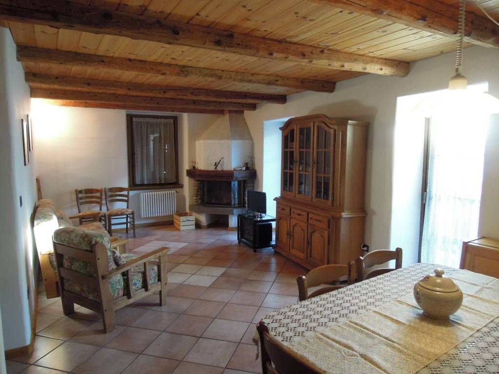Appartamento in vendita a Borgo d'Anaunia piazza Dante Alighieri