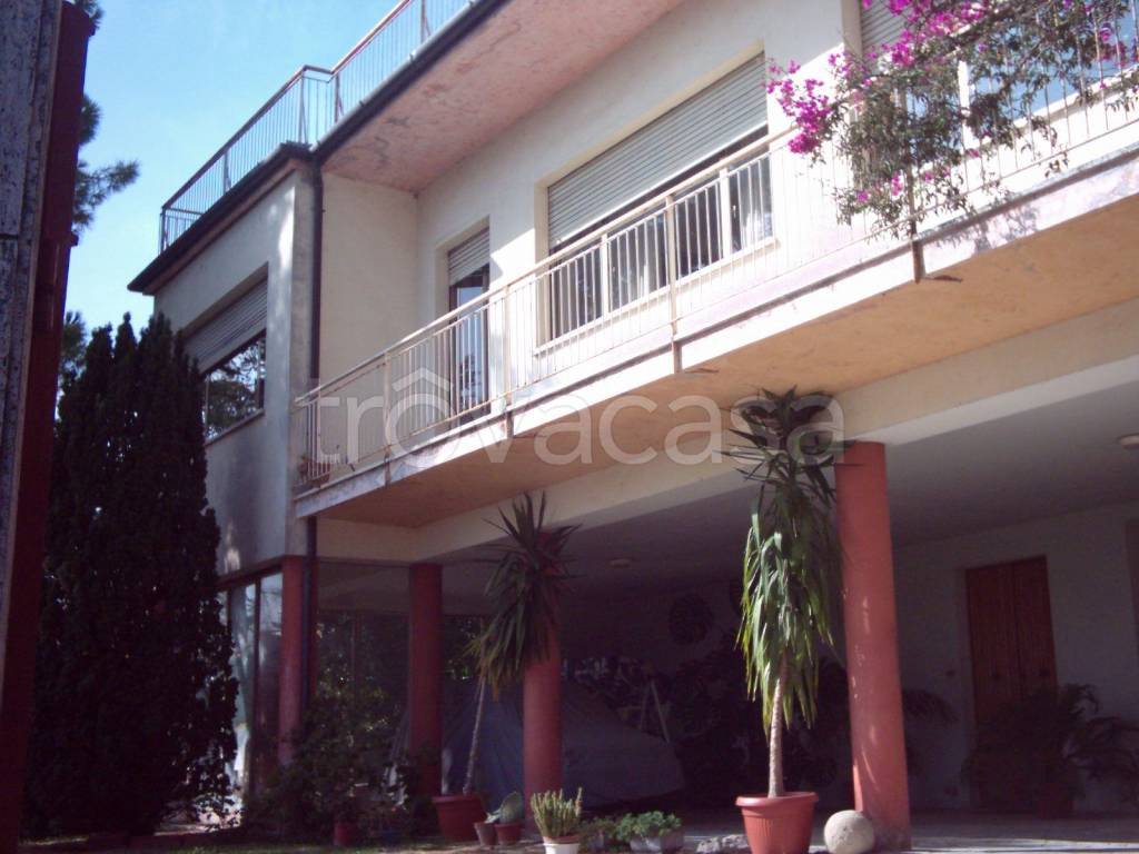 Villa in in vendita da privato a Osimo via Giosuè Carducci, 12