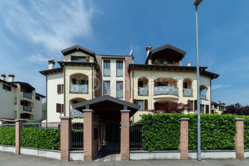 Appartamento in vendita a Gaggiano via Antonio Gramsci, 44