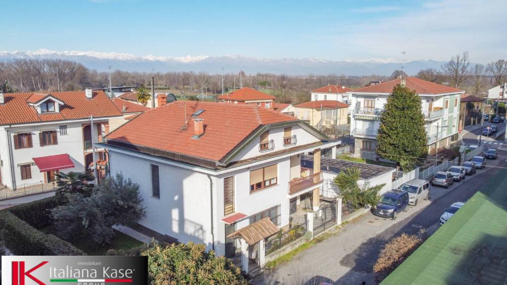 Villa in vendita a Gassino Torinese via Stura
