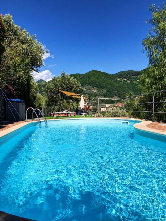 Villa Bifamiliare in vendita a Recco via Milite Ignoto