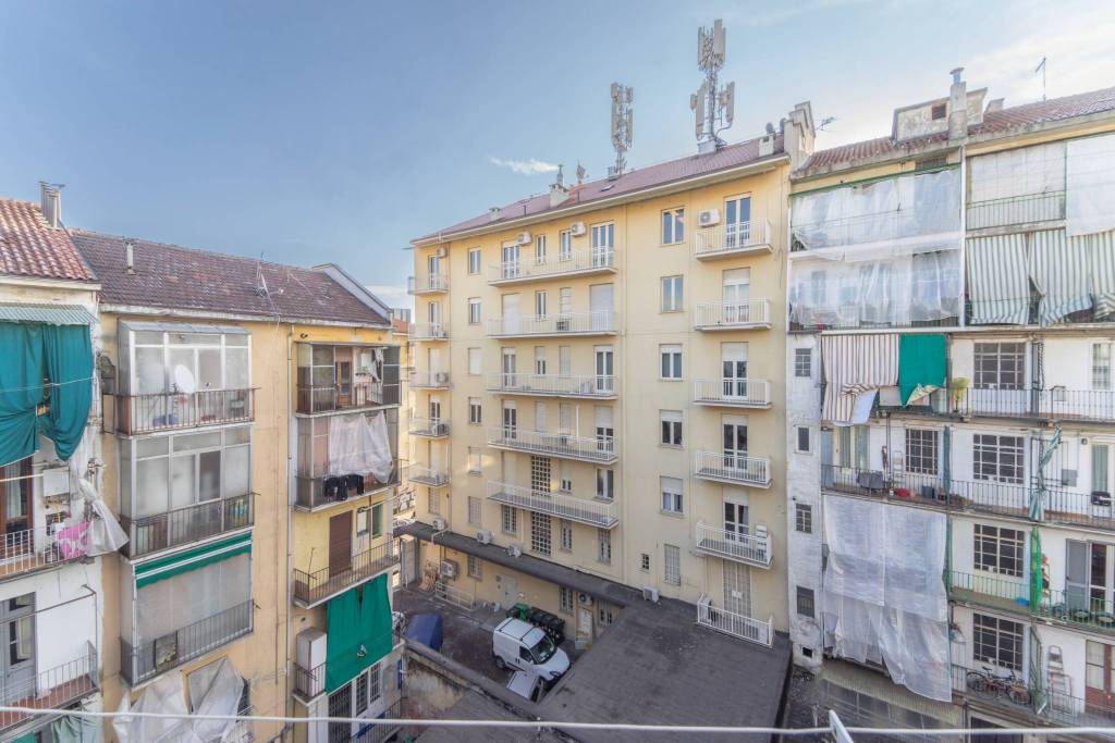Appartamento in vendita a Torino via Alessandria, 8