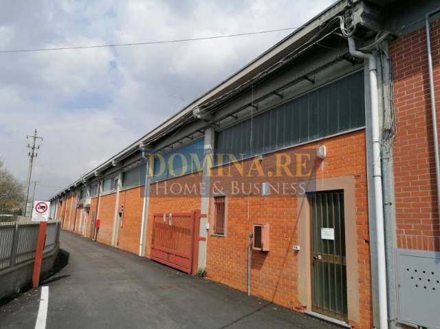 Capannone Industriale in vendita a Benna strada Trossi, 63