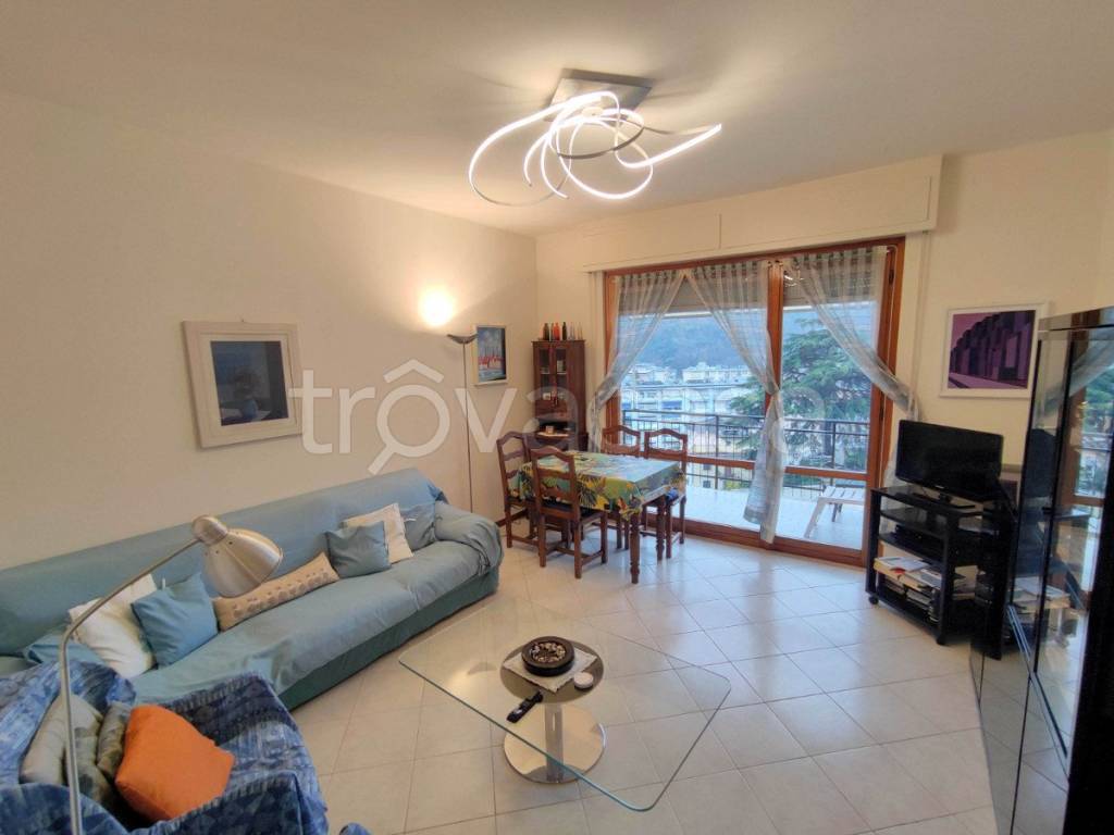Appartamento in vendita a Rapallo via del Castellino