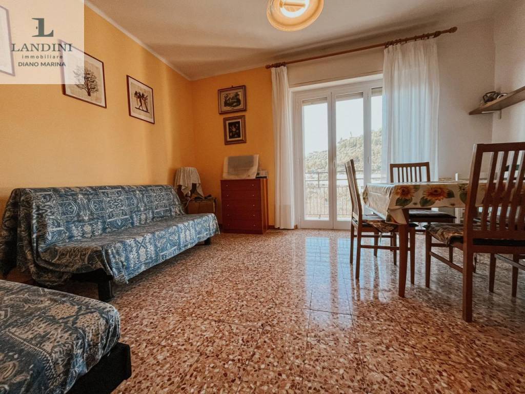 Appartamento in vendita a Diano Castello via Seuda, 35