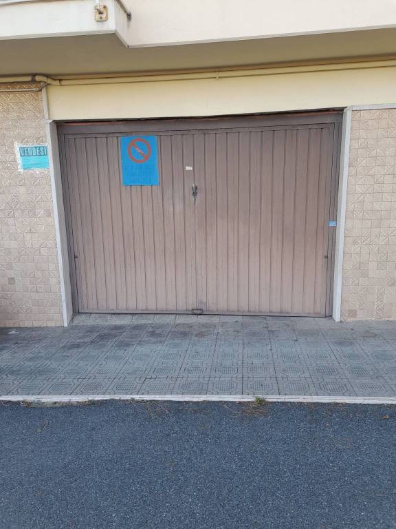 Garage in vendita a Sanremo via Duca degli Abruzzi, 255