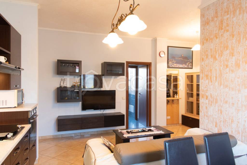 Appartamento in vendita a Cesano Maderno via Valsugana, 10