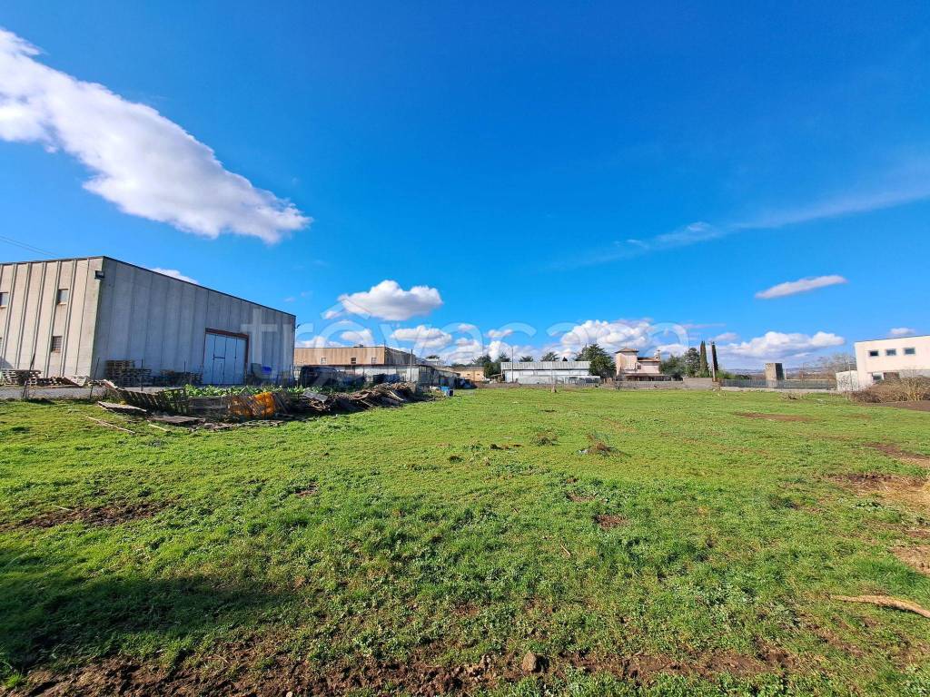 Terreno Residenziale in vendita a Sutri via Cassia