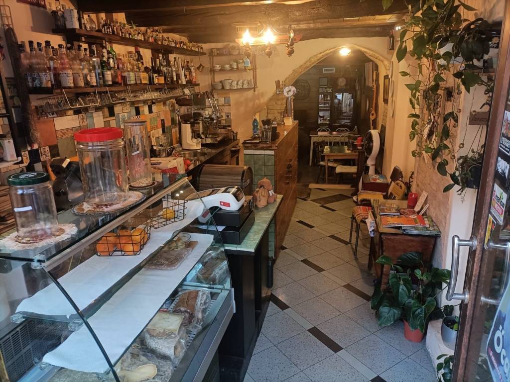Bar in in vendita da privato a Macerata piazza Giuseppe Mazzini, 20