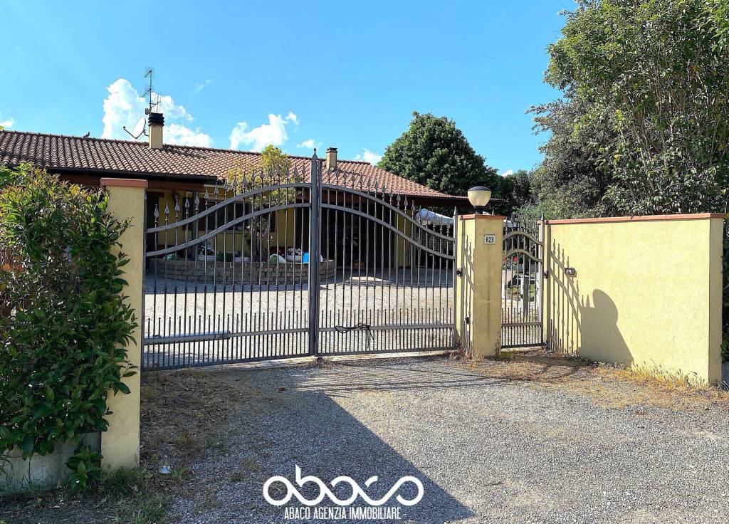 Casa Indipendente in vendita a Cesena via Venti, 631
