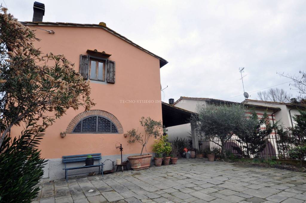 Casale in vendita a San Casciano in Val di Pesa strada Provinciale Volterrana