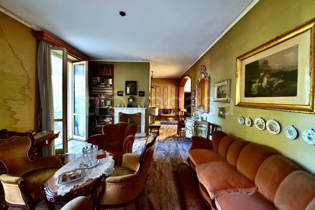Villa Bifamiliare in vendita a Turate via Milano, 15