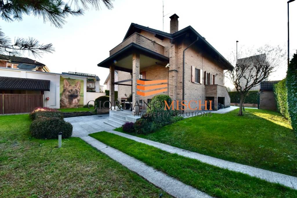 Villa Bifamiliare in vendita a Monza via Calatafimi, 15