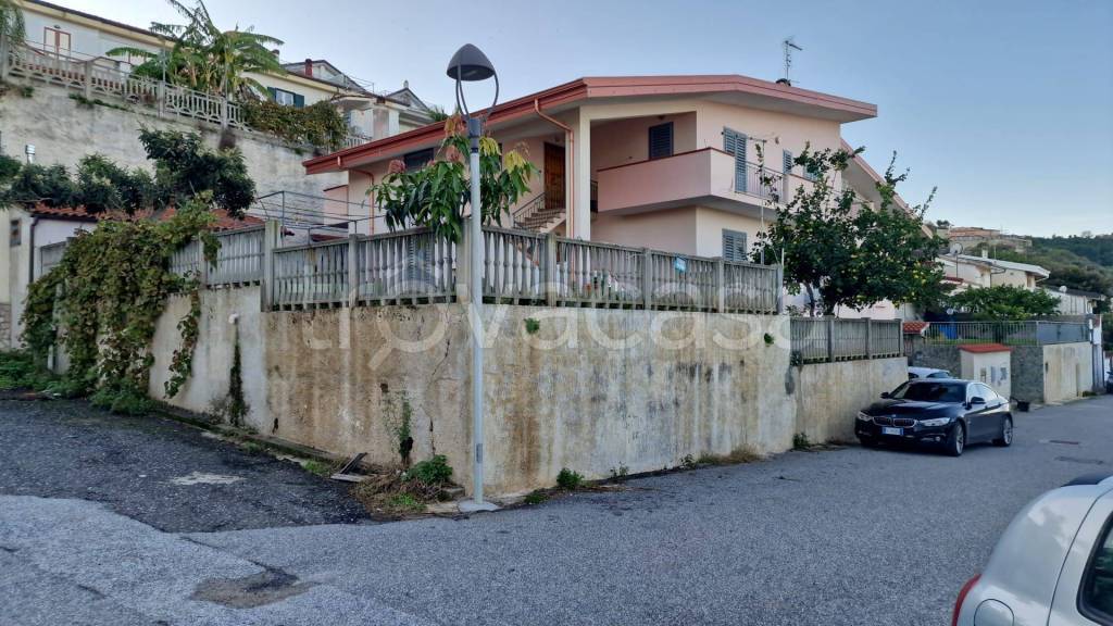 Appartamento in in vendita da privato a Pizzo via Riviera Prangi