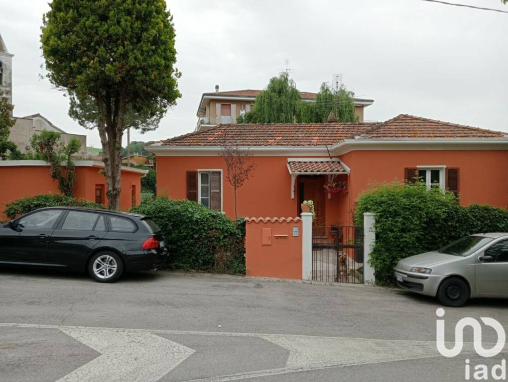 Villa in vendita a Senigallia strada Vallone