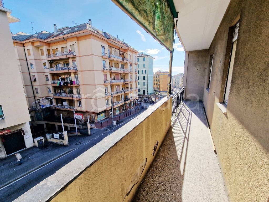 Appartamento in vendita a Genova via dell'Ombra