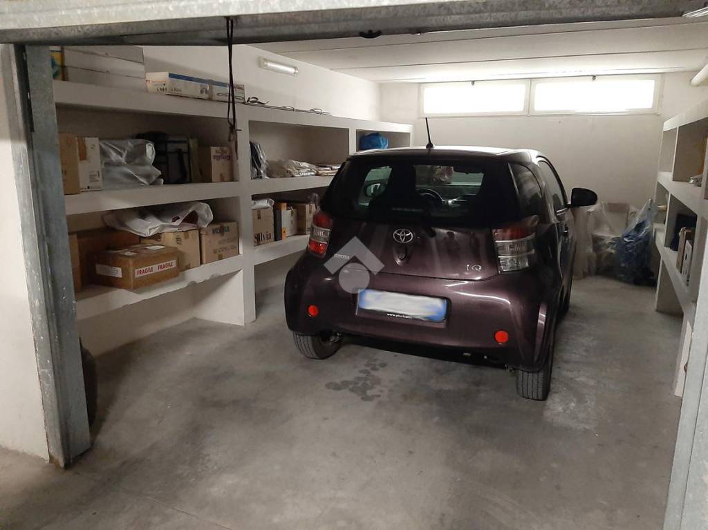 Garage in vendita a Pescara via caboto, 31