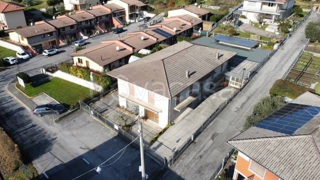 Intero Stabile in vendita a Villanuova sul clisi via Legnago