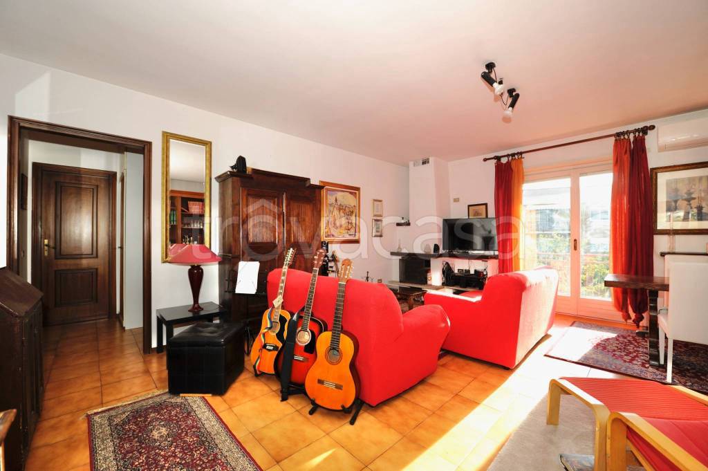 Appartamento in vendita ad Avigliana via Guido Portigliatti, 37