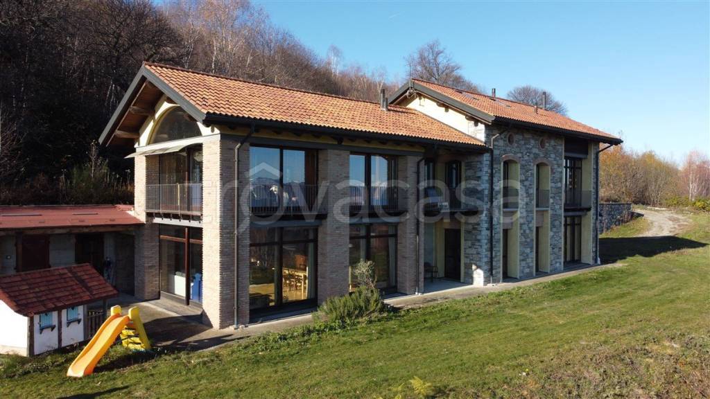 Villa in vendita a Gignese via Due Riviere